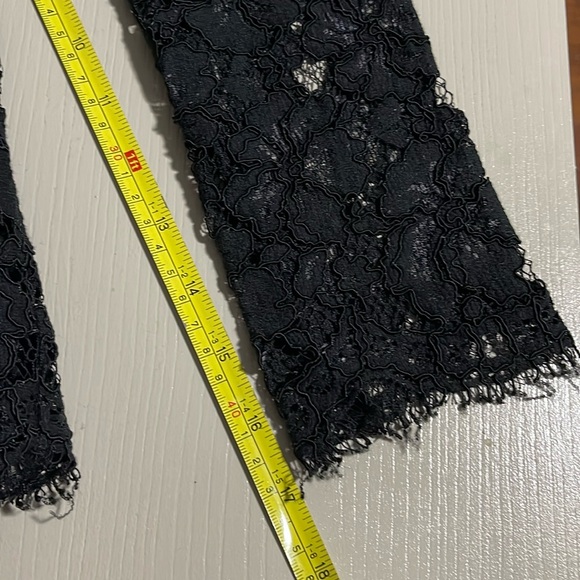 ‼️2/25 sale: Sandro Black Floral Lace Top- Size 1 - Picture 3 of 11